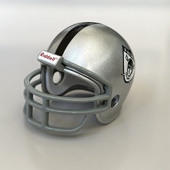 Oakland Raiders NFL Vintage Pocket Pro Mini Riddell Football Helmet - Picture 2 of 6